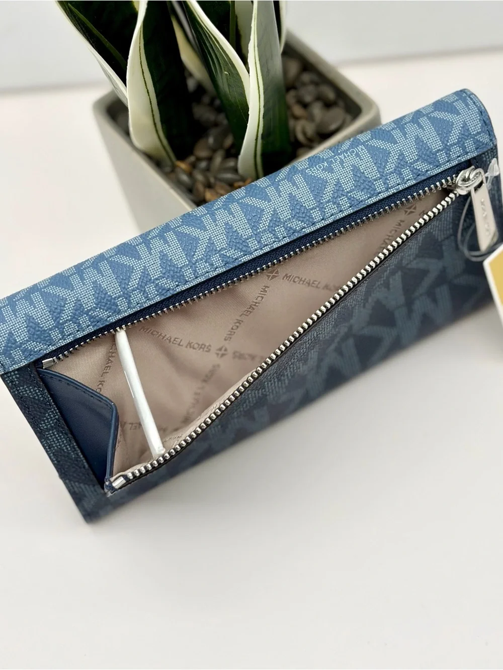 Michael Kors Jet Set Travel Trifold Wallet Denim Multi